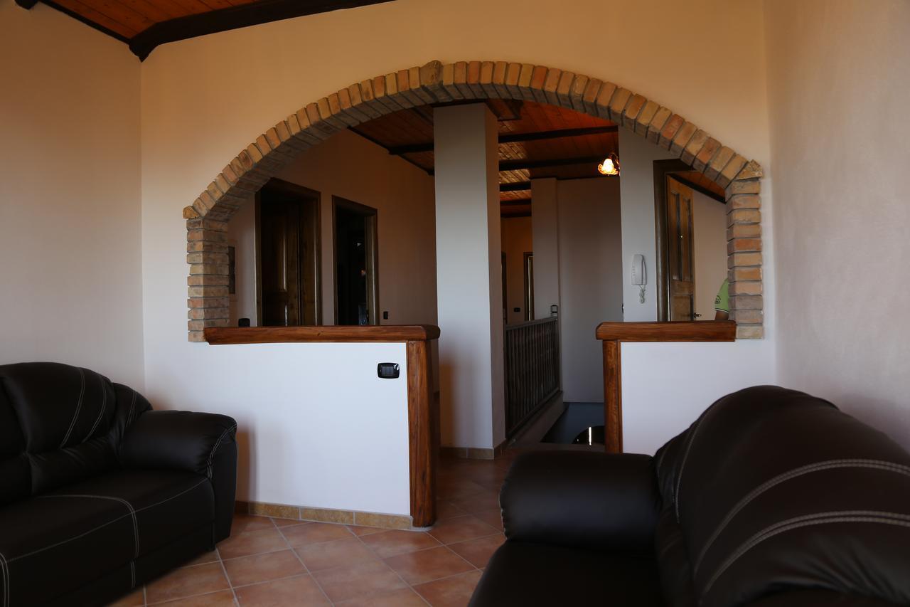 Agriturismo Pirara Sant'Angelo  Exteriör bild